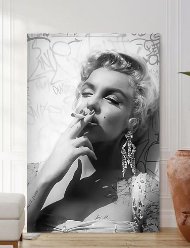 Marilyn monroe smoke canvas - marilyn,